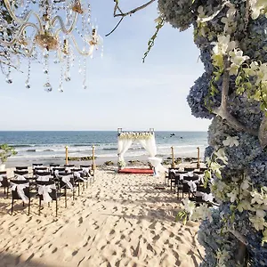 Aroma And Resort