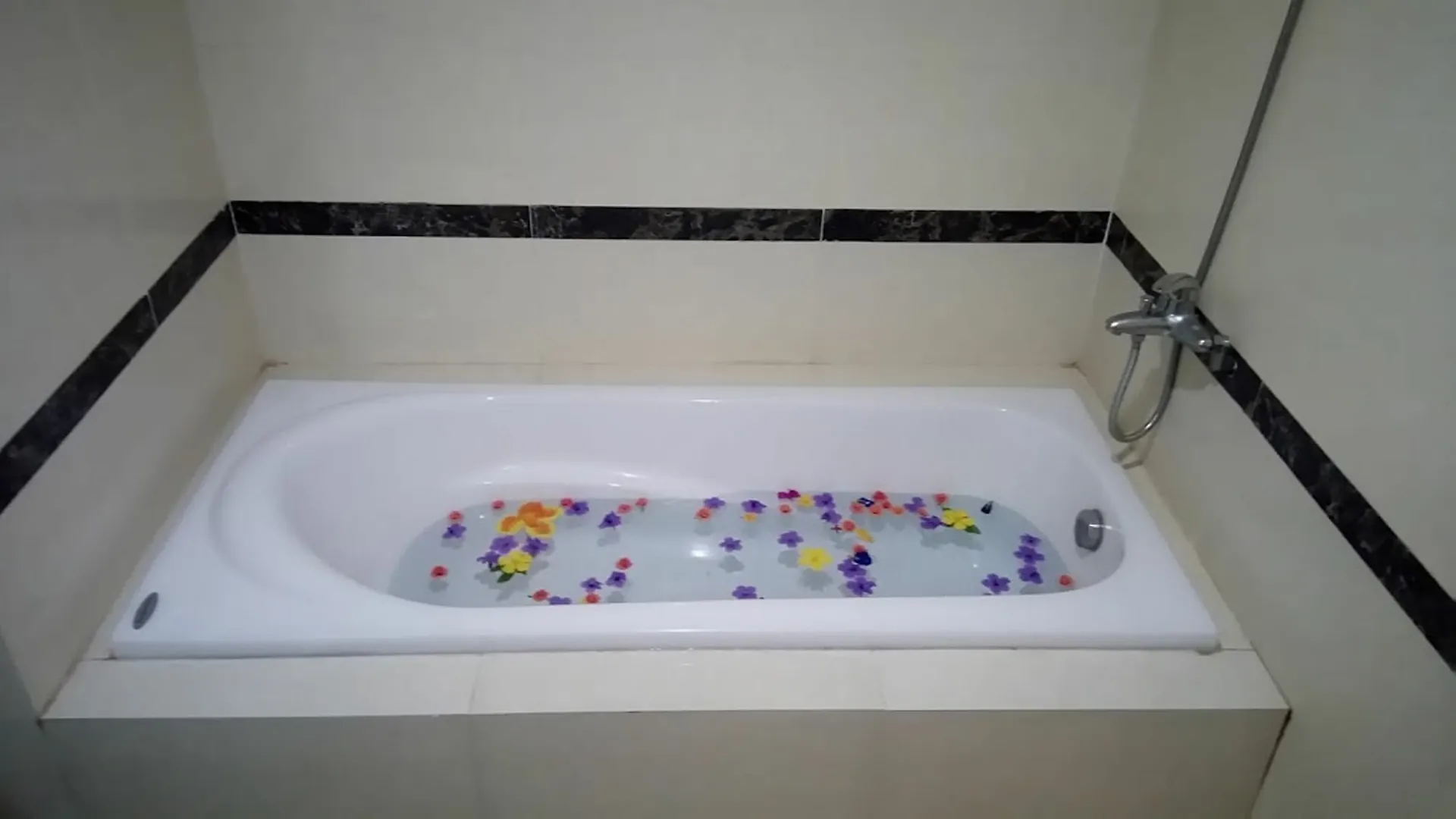 Hon Rom 1 Resort Mui Ne 2*,  Vietnam